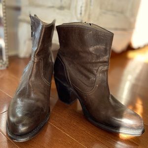 Frye Leather Bootie Leslie Brown Size 8